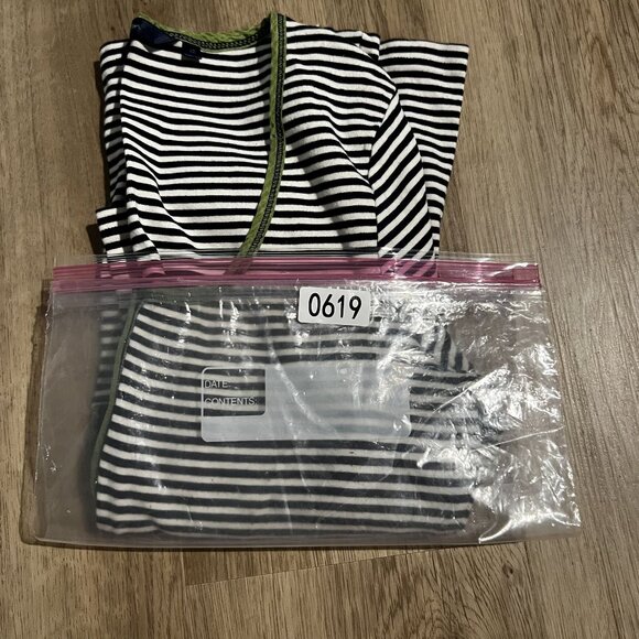 Boden Womens Striped Long Sleeve Top size 12 Striped black white green silk - Picture 8 of 9